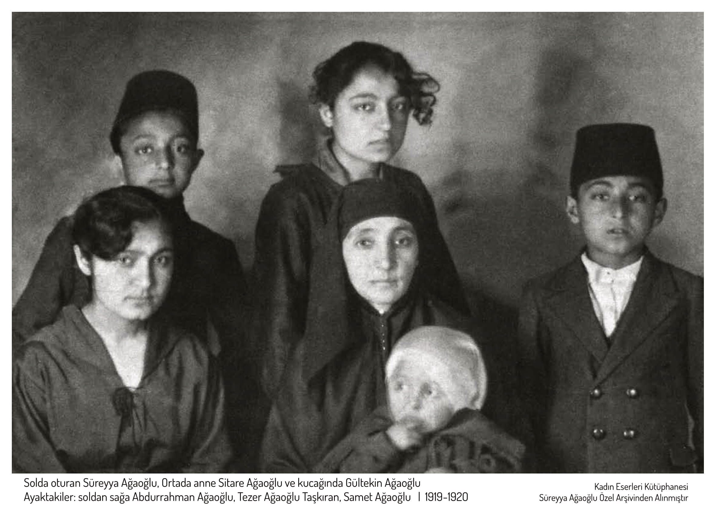 Süreyya Ağaoğlu ve ailesi 1910 yılında Bakü